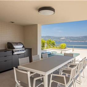 4-Bedroom Luxury Villa with Heated Pool, Ciovo near Trogir – Sleeps 8